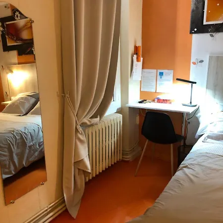 Des Remparts Hotell 2*