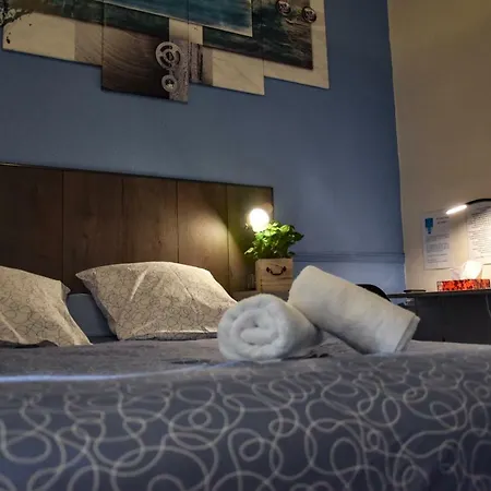 Des Remparts Hotell 2*