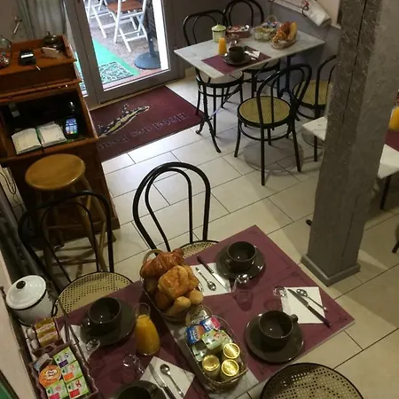 Hotel Des Remparts 2*